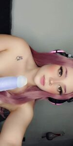 Gamer girl Dildo Sucking by sofiedarkow