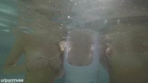 Lesbians Underwater Pussy by purrrvee