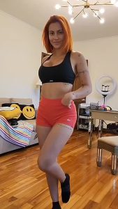 Redhead Shorts Juicy ass by keniamusicr