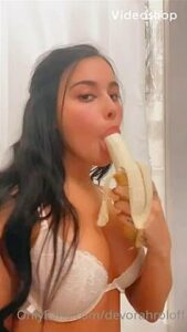 Devorah Roloff Nude Banana Sucking Like Cock Video Leaked