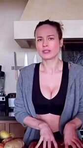 Brie Larson - Amazing Porn Movie Vertical Video Exclusive