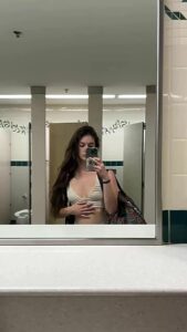 Selfie Brunette Mirror by bellatrixortreat2