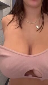 College freshman is a TikTok influencer with huge natural titties